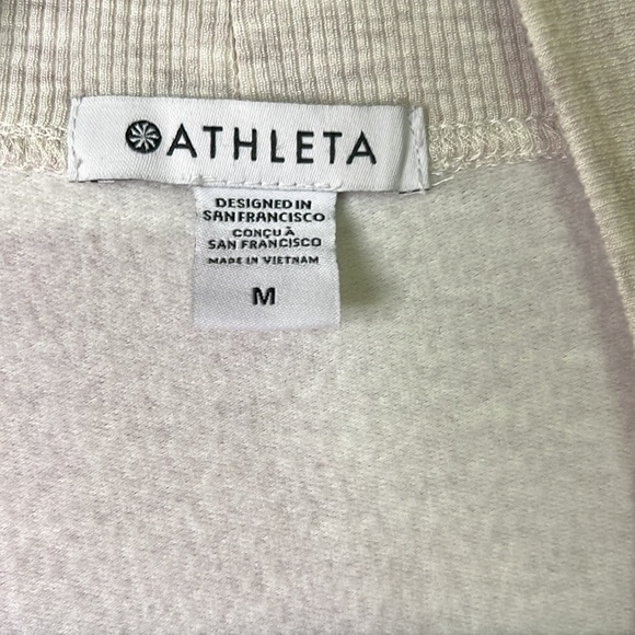 ATHLETA WRAP BLOUSE MEDIUM - Picture 3 of 7